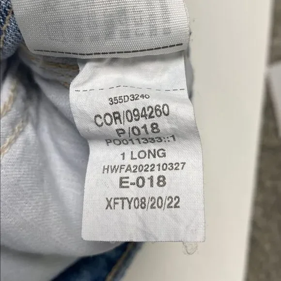 NWT High-Rise Vintage Flare Jeans | Y2K | Light Wash | Women's Size 1Long - Picture 10 of 16